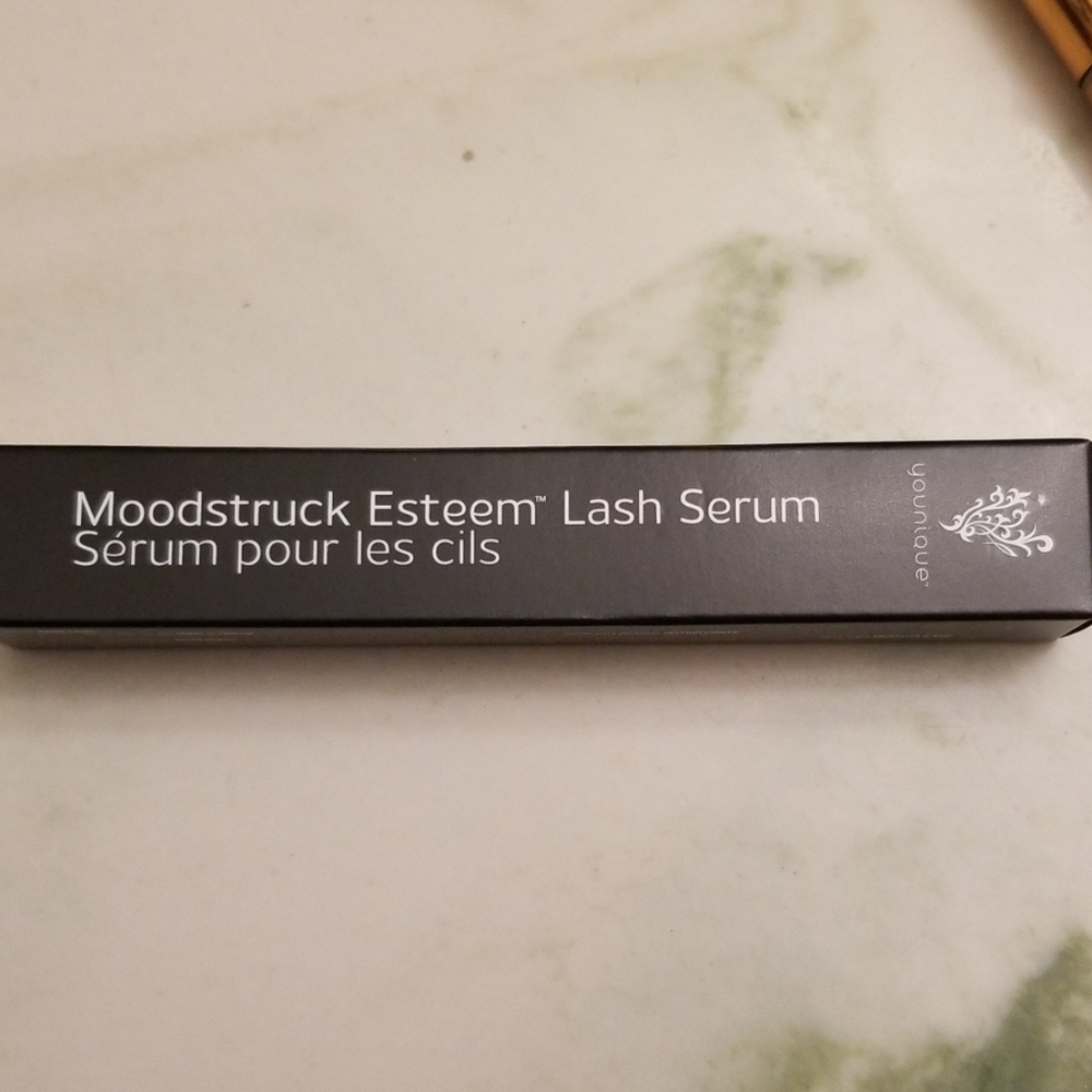 Younique lash serum